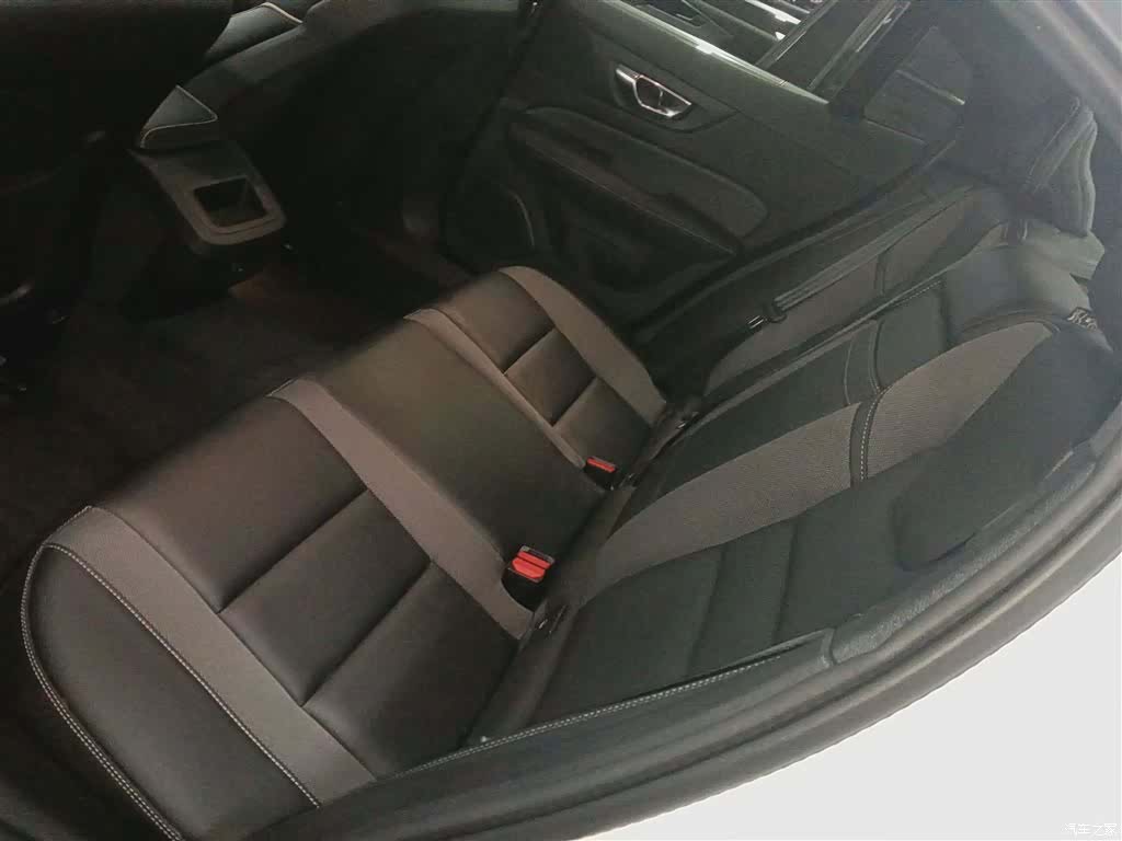 Volvo S60, 2021 13