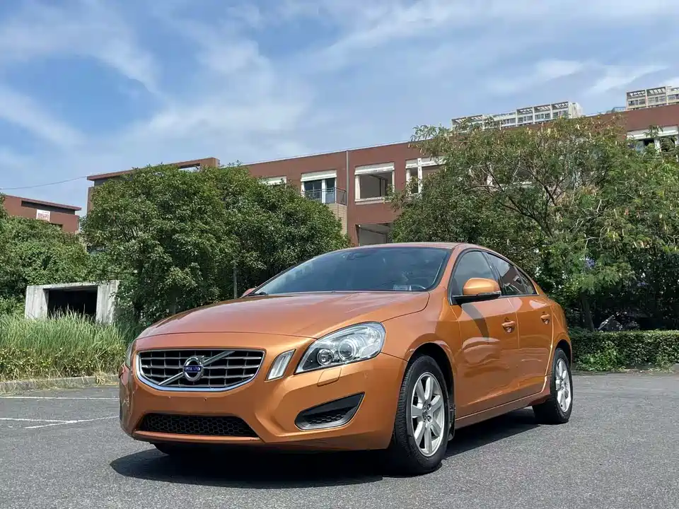 Volvo S60