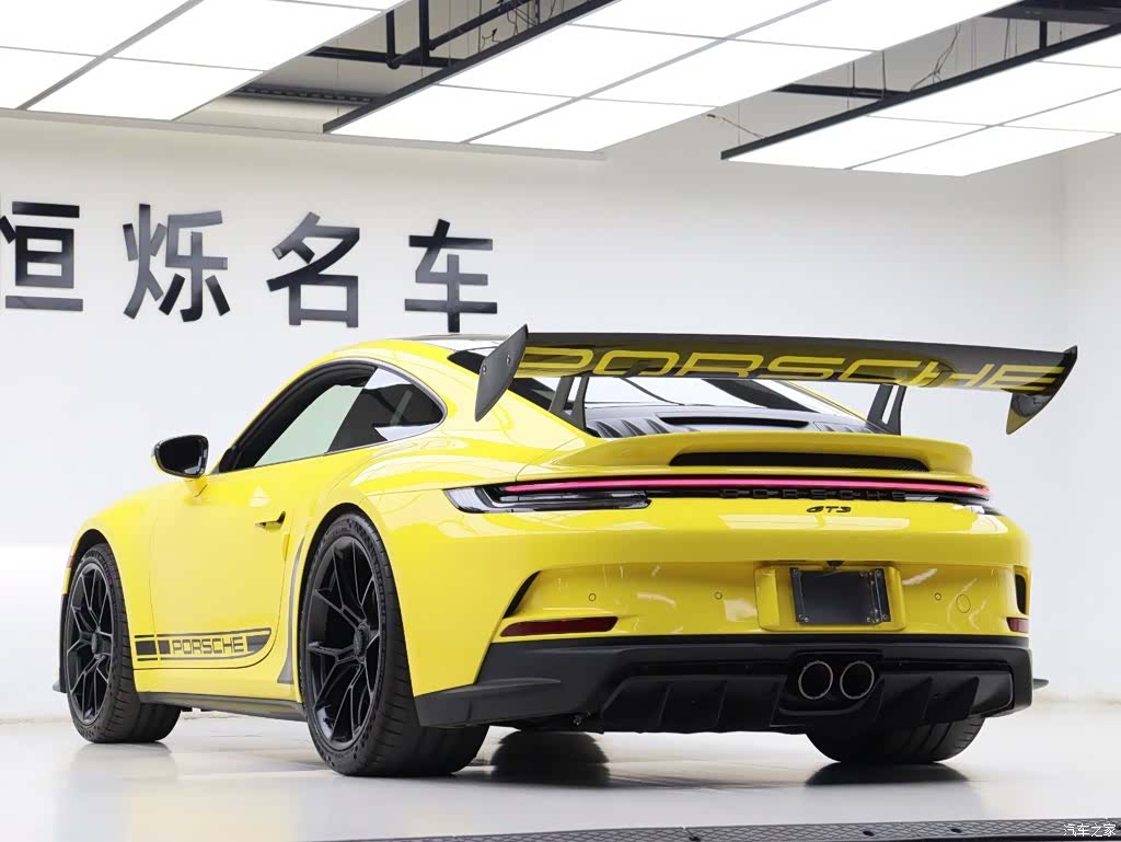 Porsche 911, 2023 17