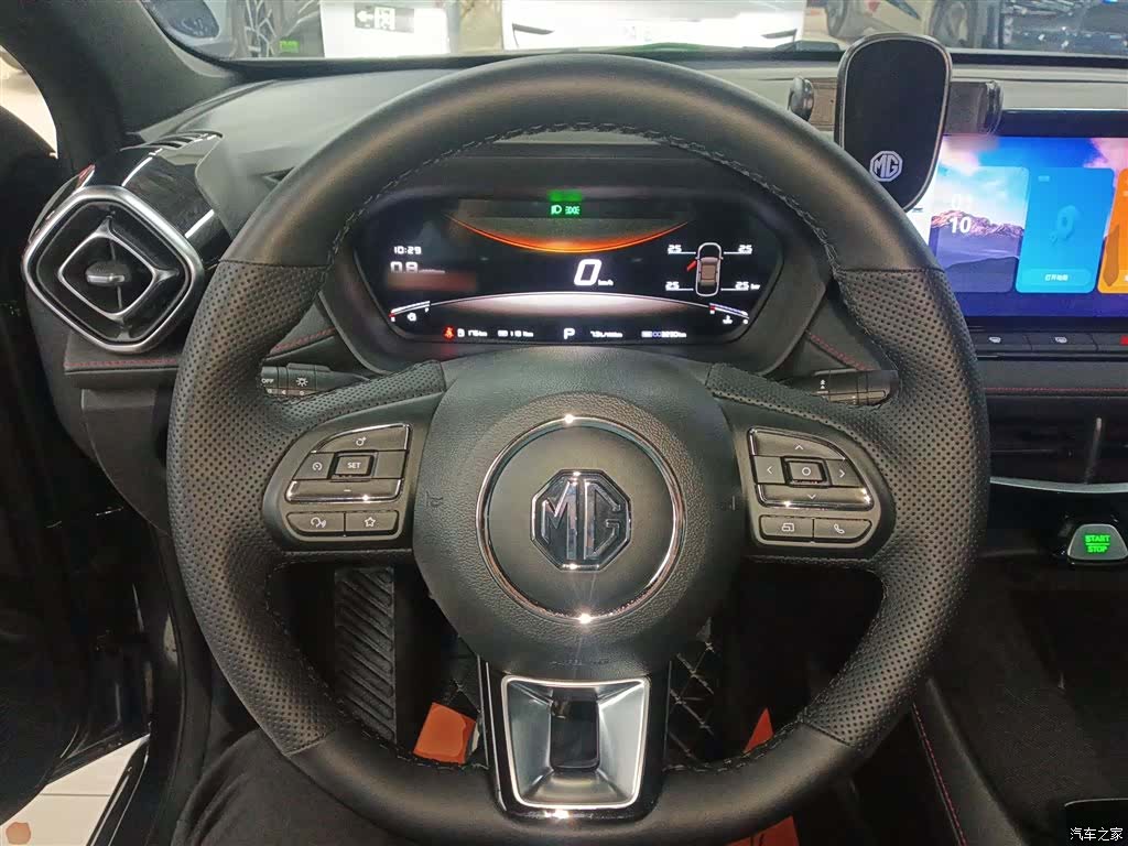 MG MG5, 2025 3