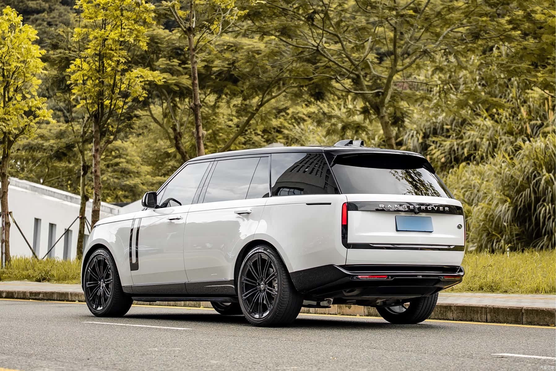 Land Rover Range Rover, 2026 4