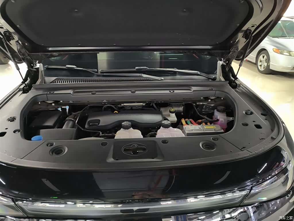 Leapmotor C16, 2025 20