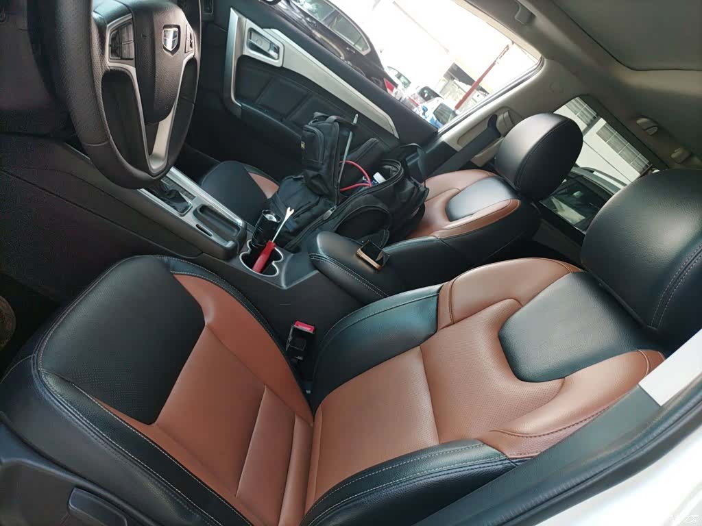 Geely X6, 2017 15