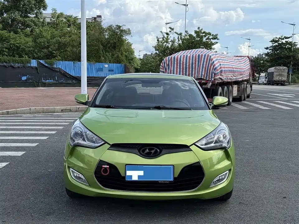Hyundai Veloster