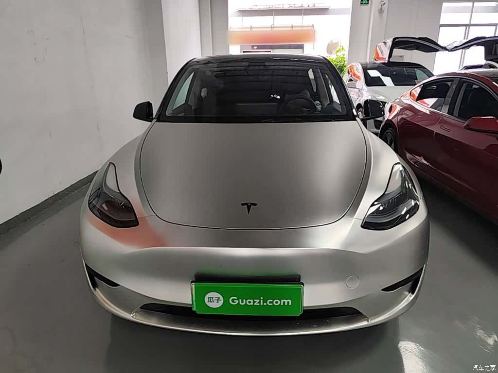 Tesla Model Y, 2024 3