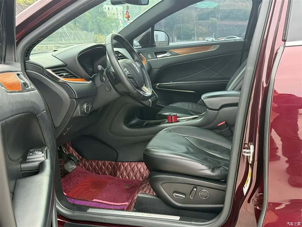 Lincoln MKC, 2018 25