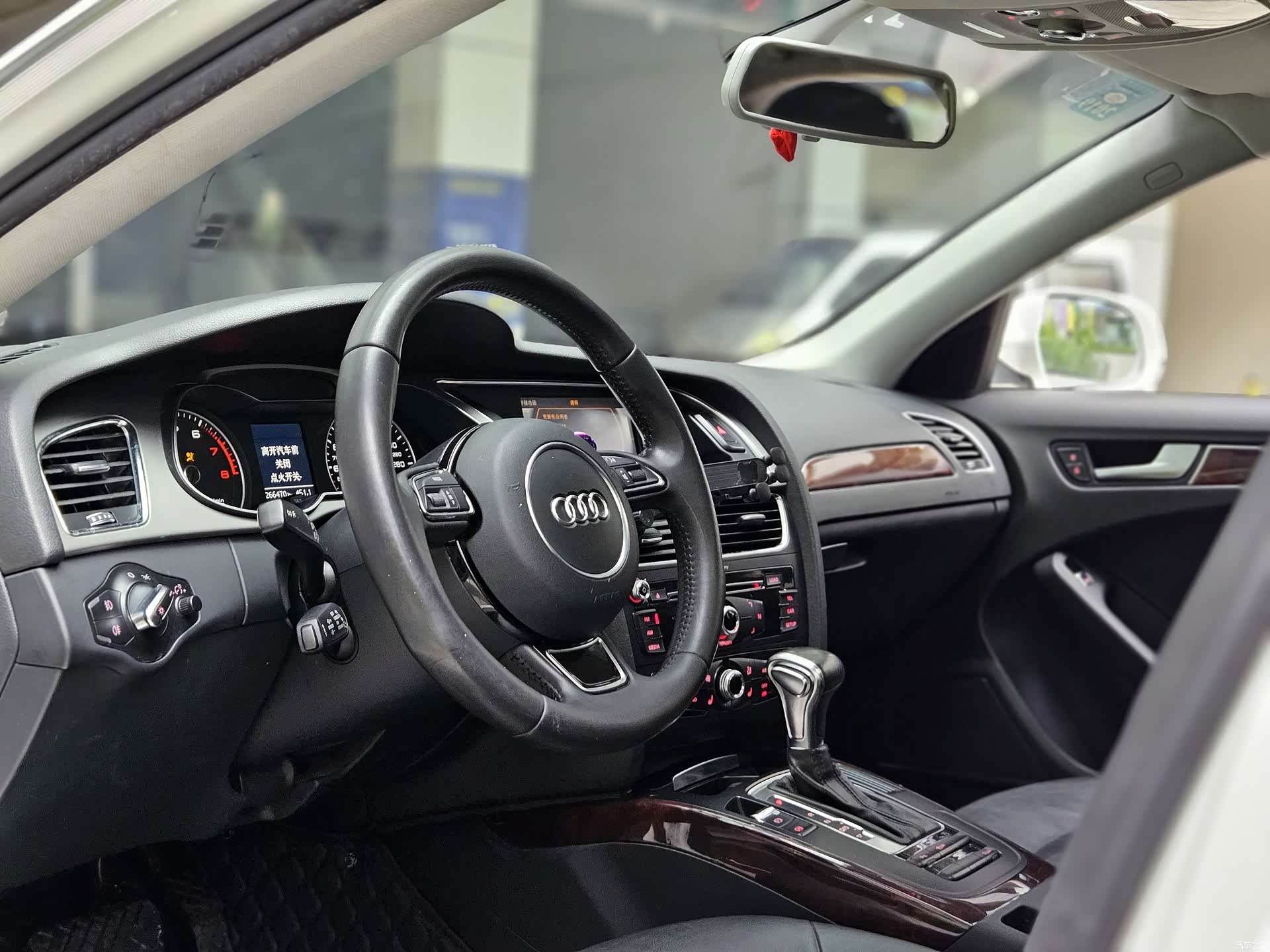 Audi A4L, 2012 19