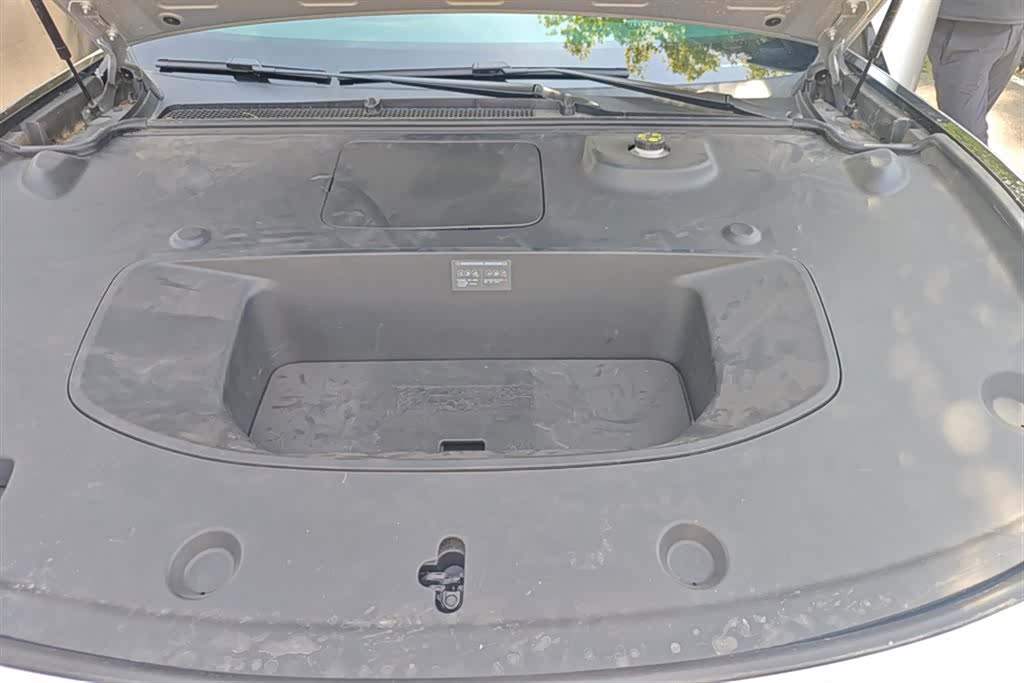 Xpeng P7, 2025 10
