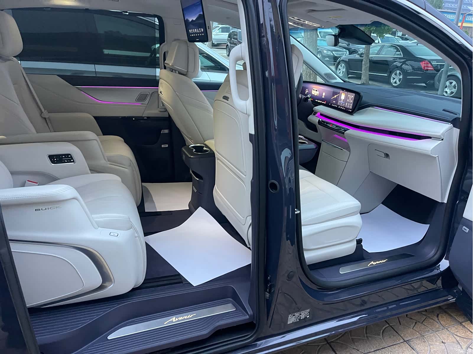 Buick GL8, 2025 17