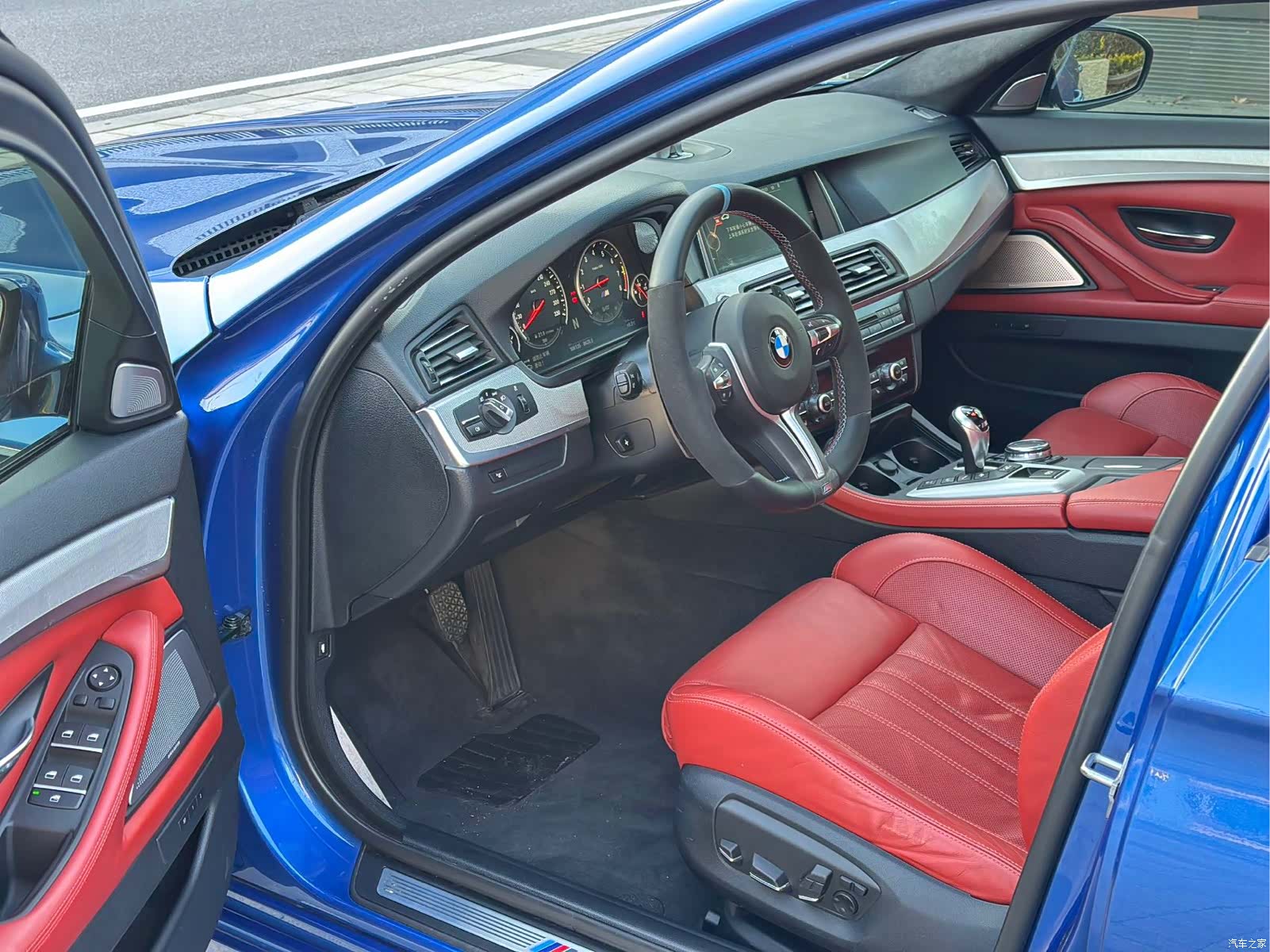 BMW M5, 2015 10