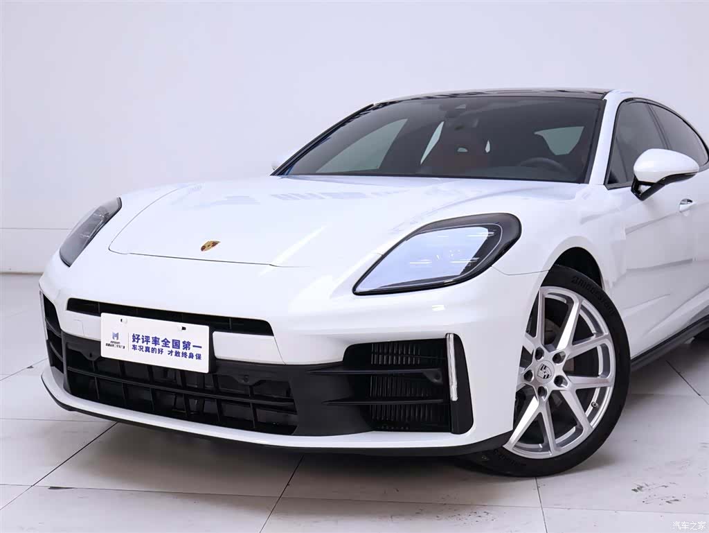 Porsche Panamera, 2024 3