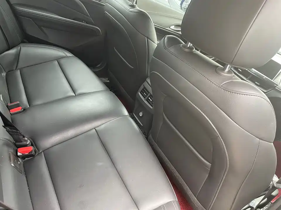 Cadillac CT4