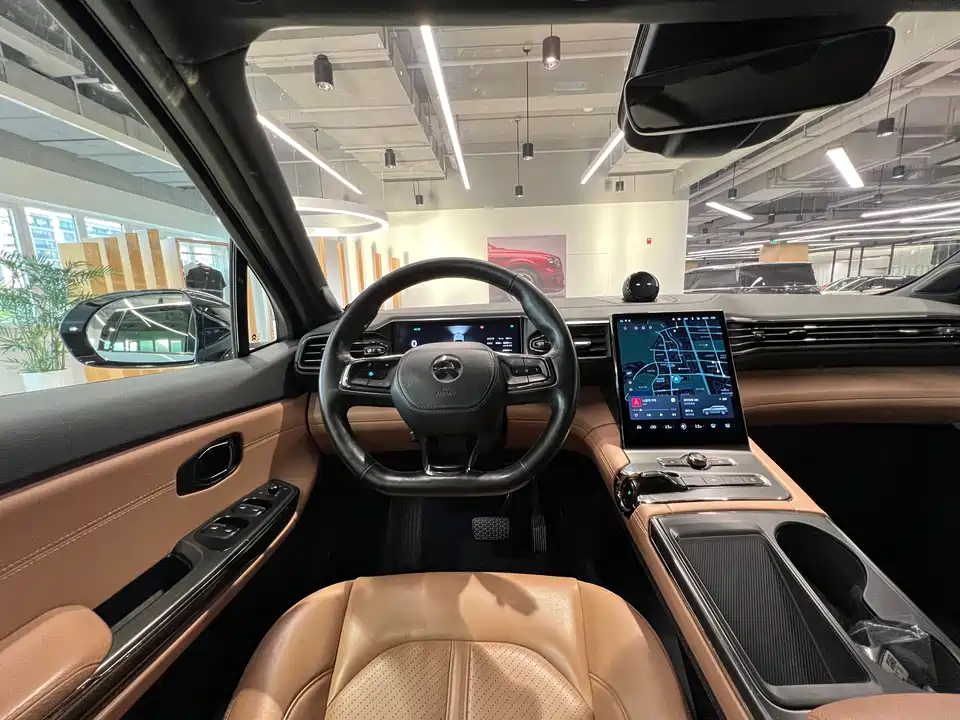 NIO ES6