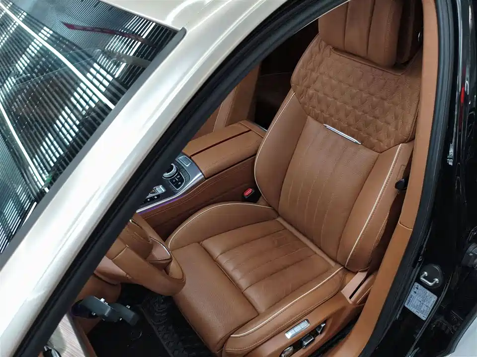 Hongqi H9 Hongqi H9