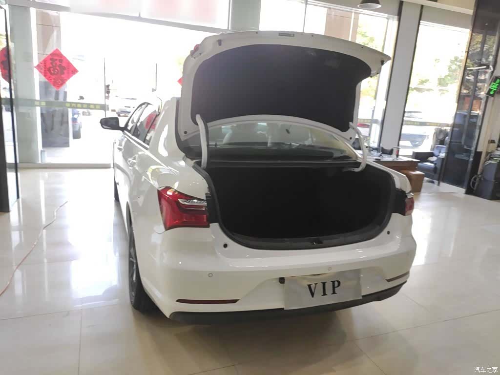 BYD Qin, 2021 8