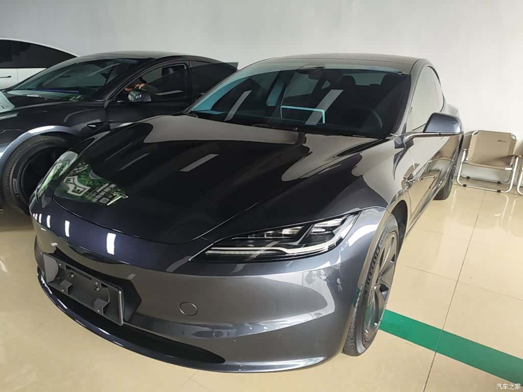 Tesla Model 3, 2024 1