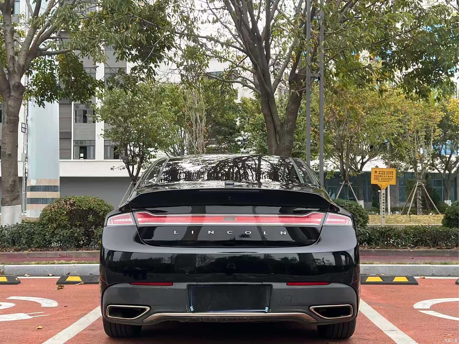 Lincoln MKZ, 2017 8
