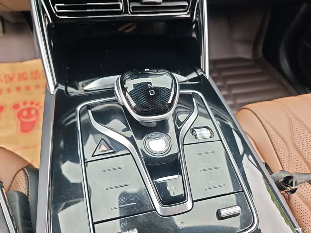 BYD Tang, 2022 14