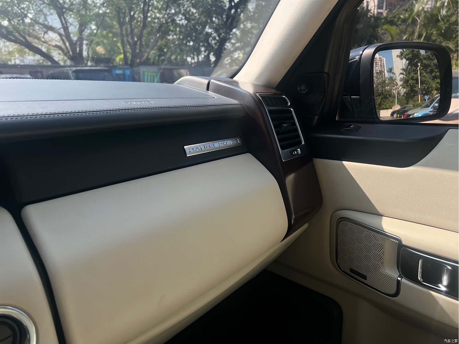 Land Rover Range Rover, 2012 21