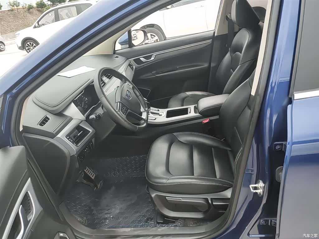 Geely Emgrand, 2018 15