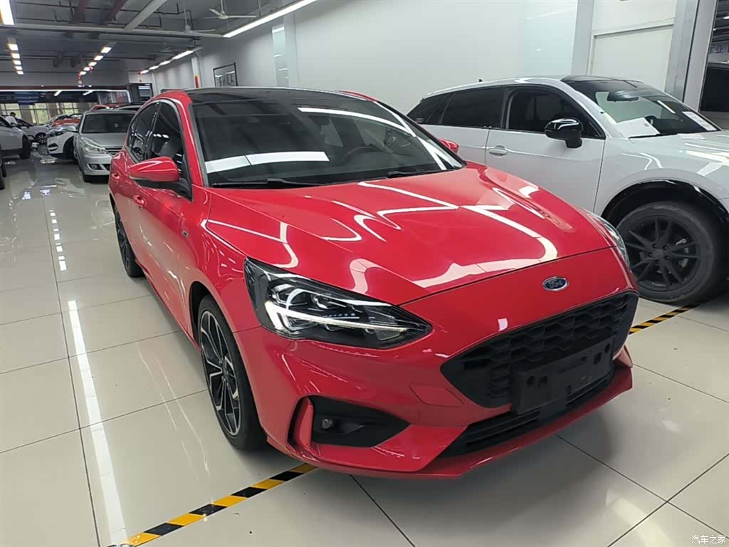 Ford Focus, 2020 4