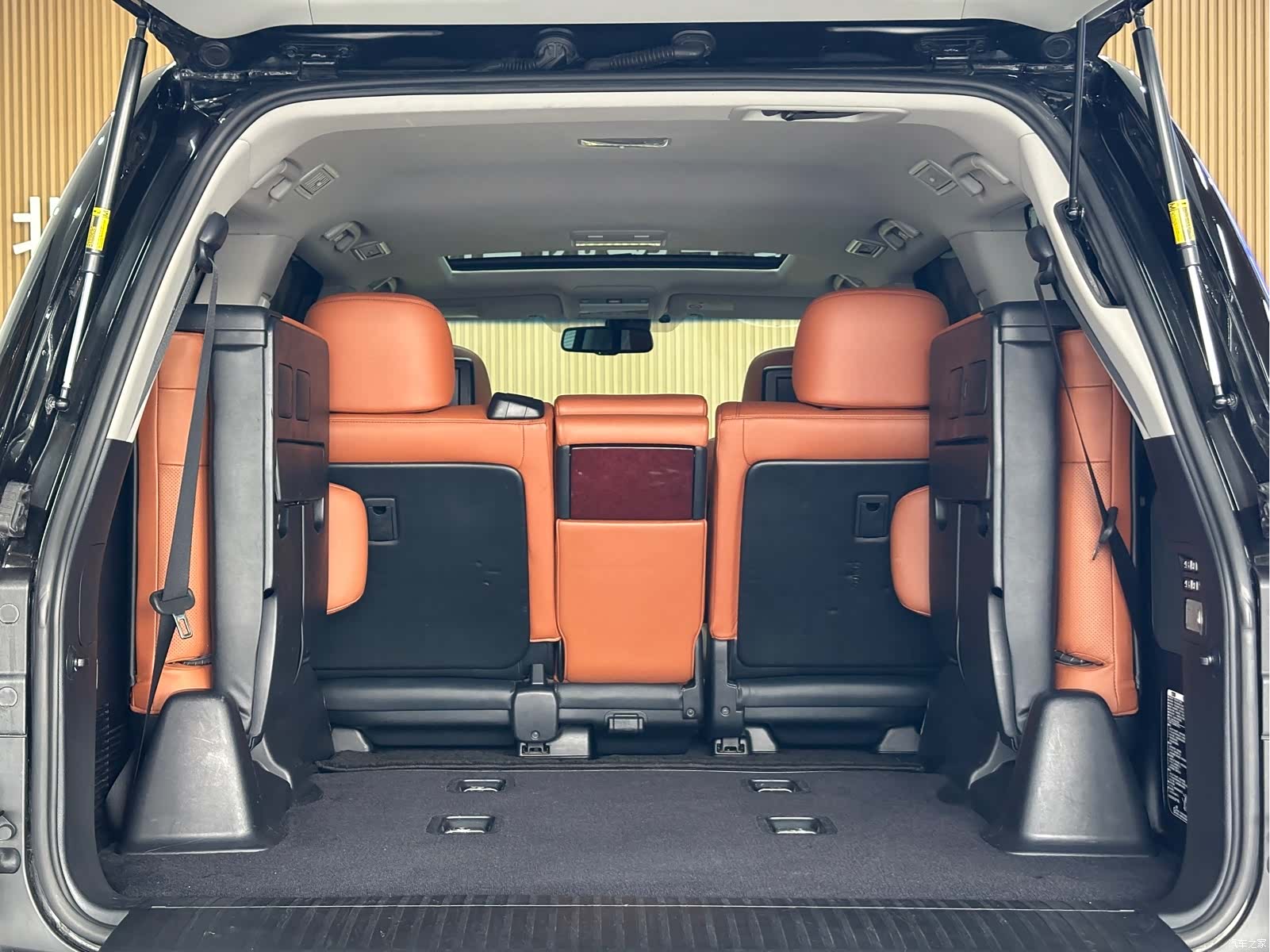 Lexus LX, 2014 17