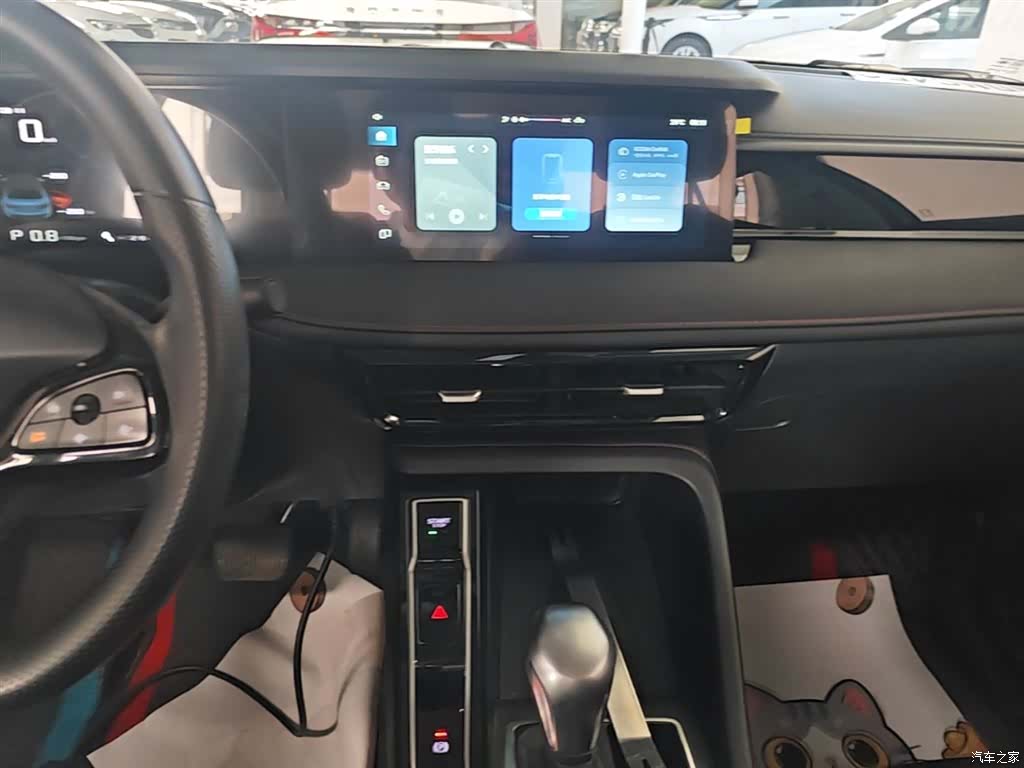 Roewe i5, 2025 13