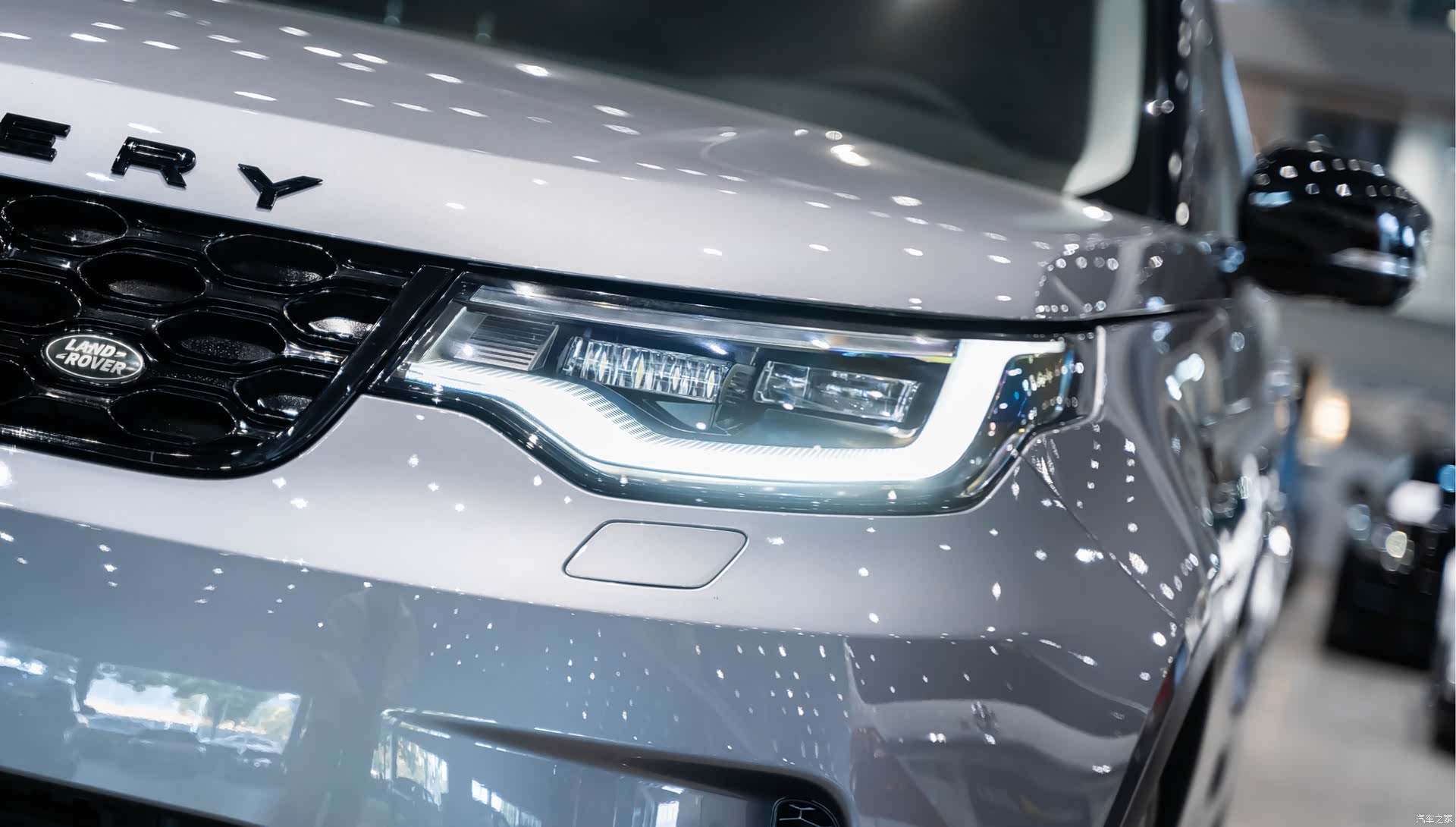 Land Rover Discovery, 2024 3