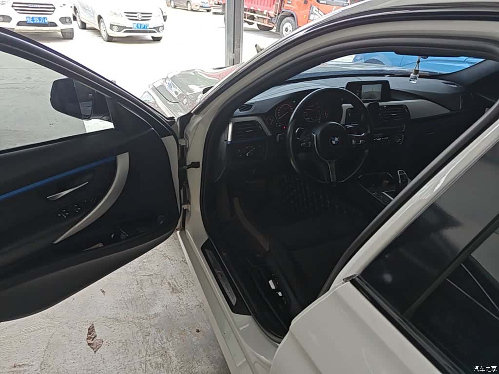 BMW 3 Series, 2018 16