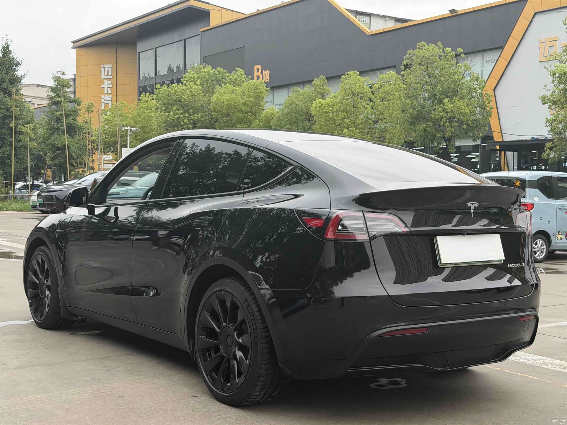 Tesla Model Y, 2021 13