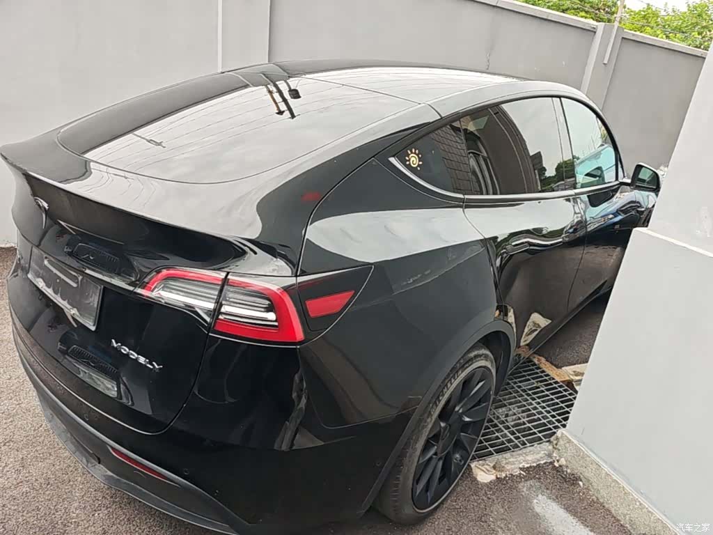 Tesla Model Y, 2022 7