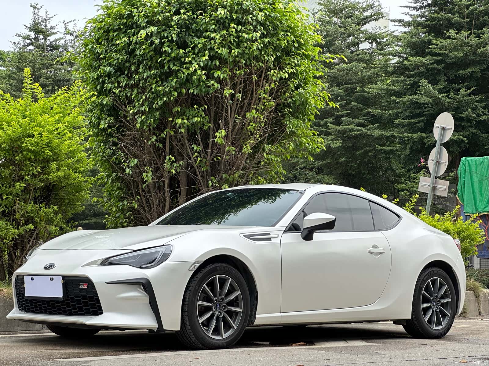 Subaru BRZ, 2013 1