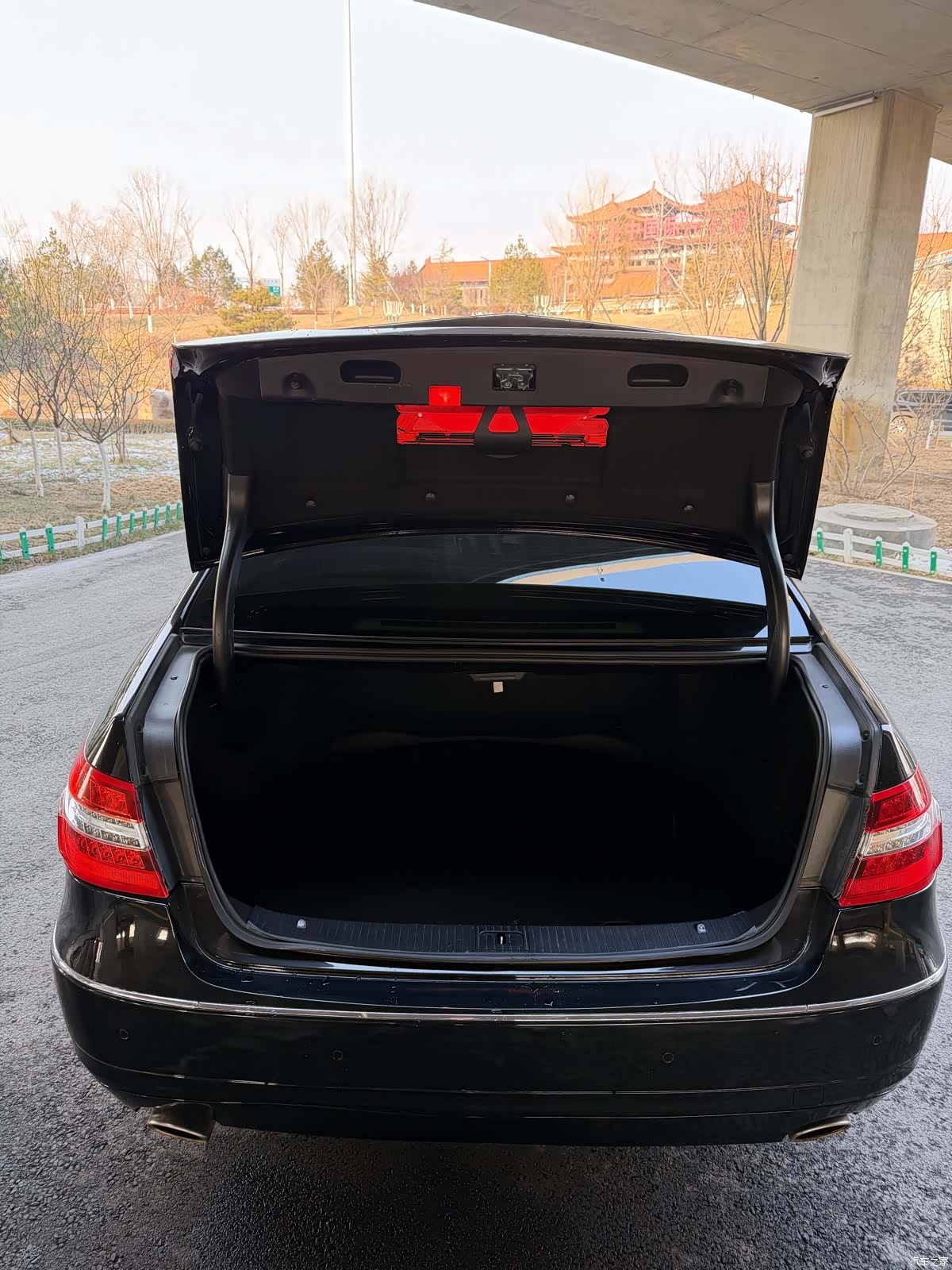 Mercedes-Benz E-Class, 2013 22