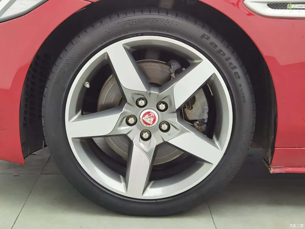 Jaguar XE, 2016 17
