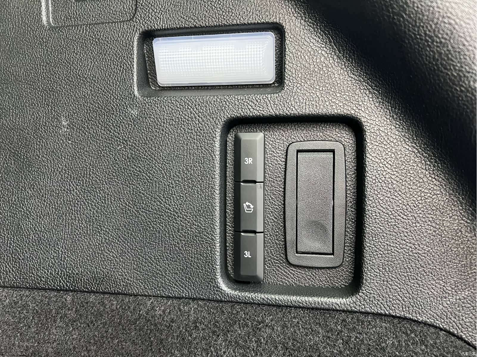 Lincoln Aviator, 2024 33
