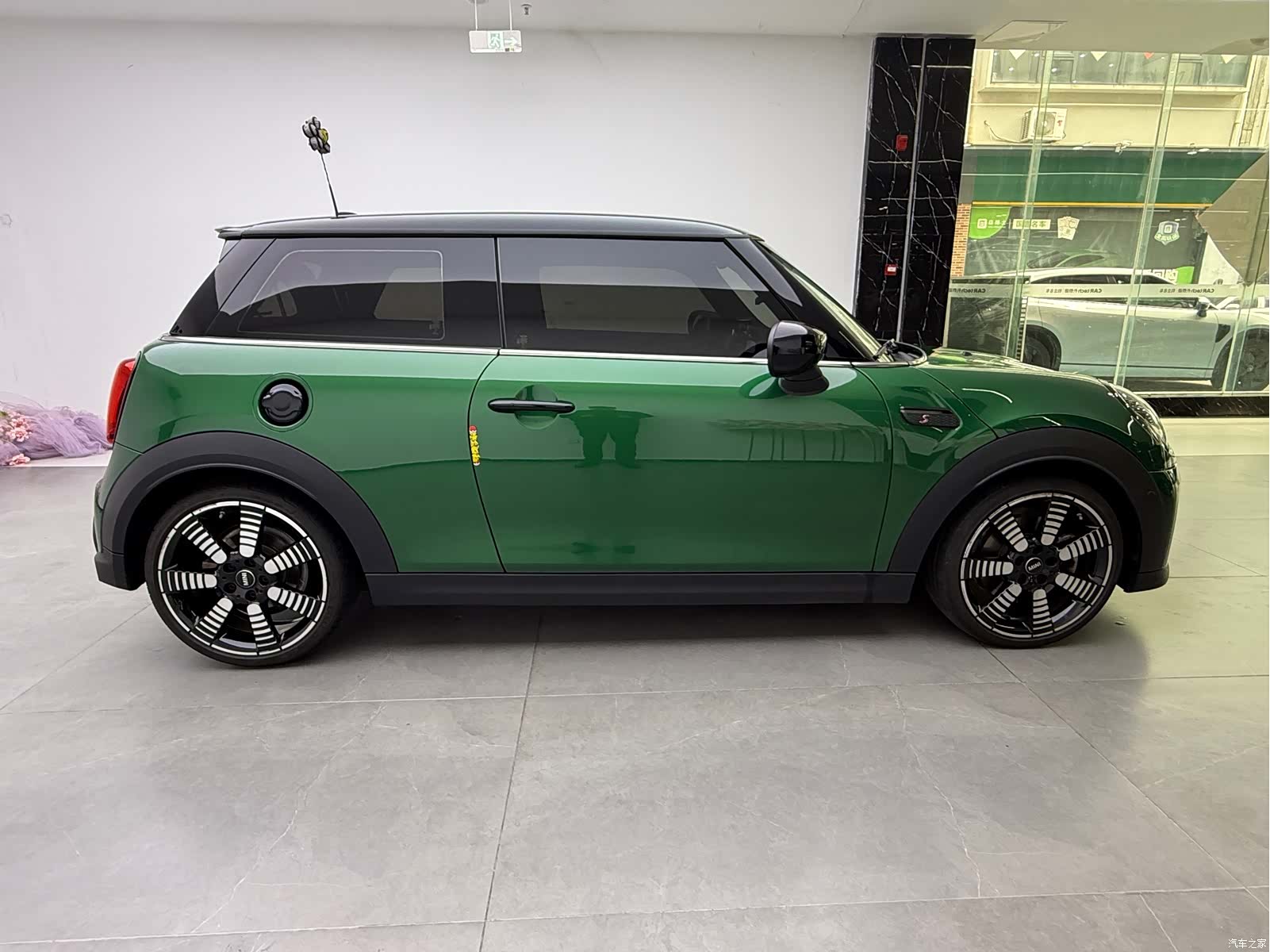 Mini Cooper, 2024 6