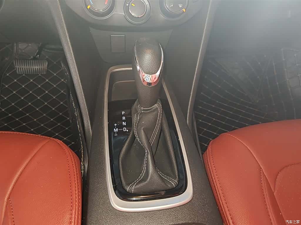 Chevrolet 320, 2018 14