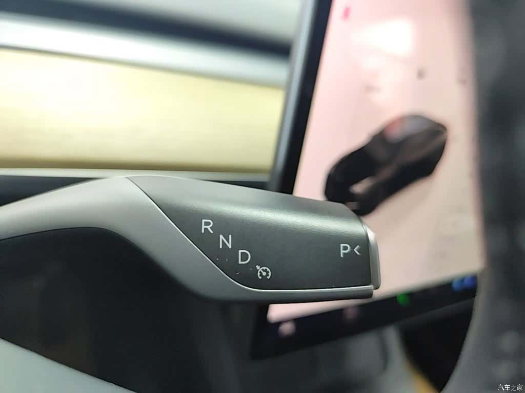 Tesla Model Y, 2022 14