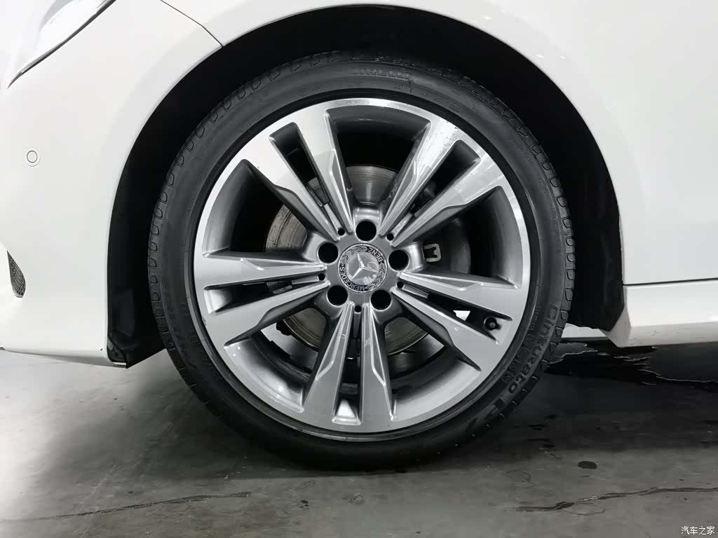 Mercedes-Benz E-Class, 2015 17