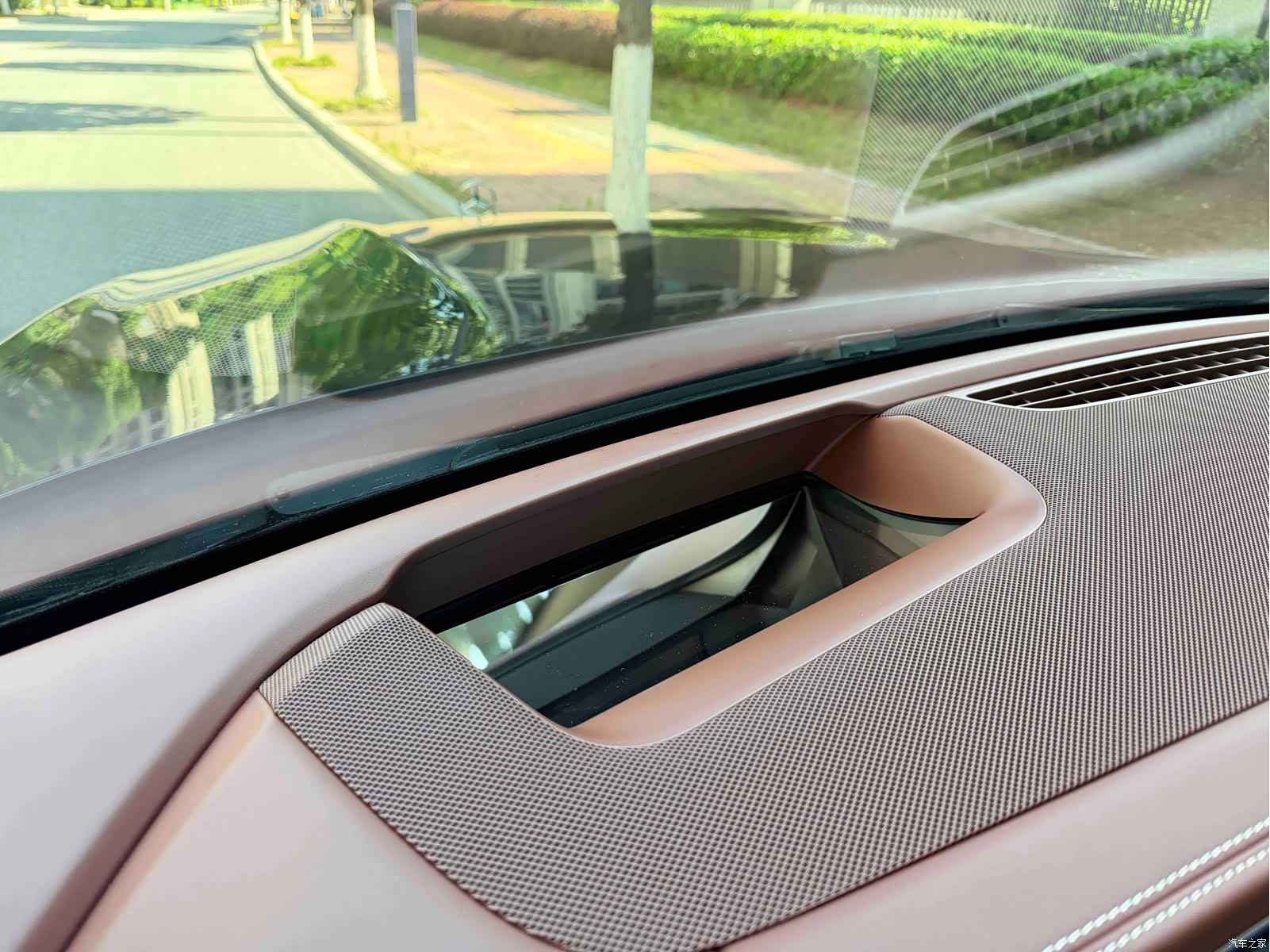 Maybach GLS, 2021 10