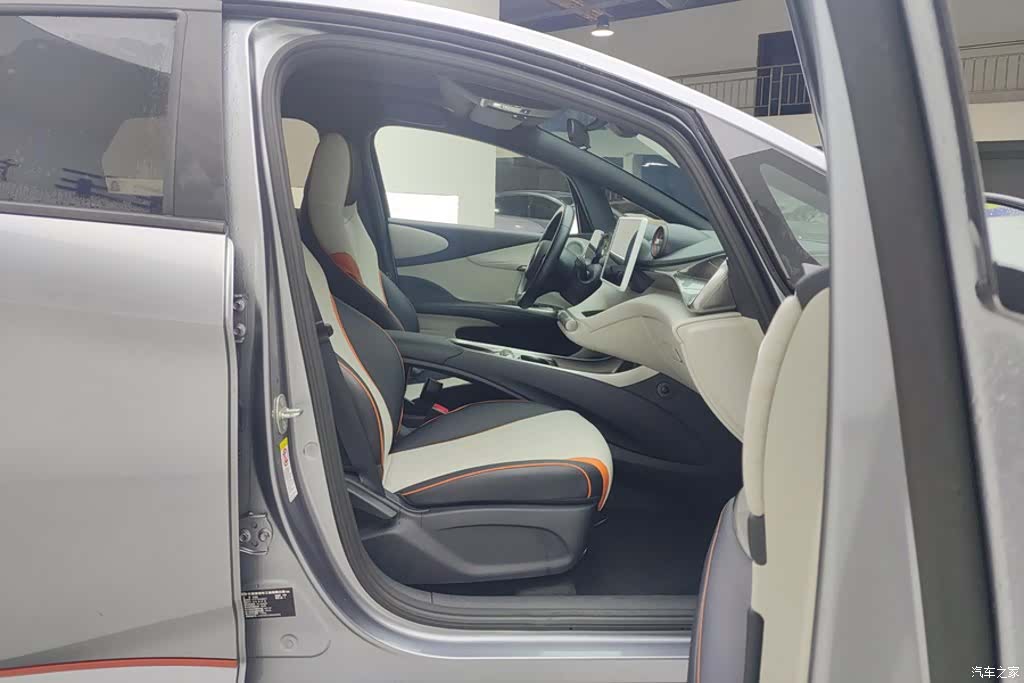 BYD Dolphin, 2022 8