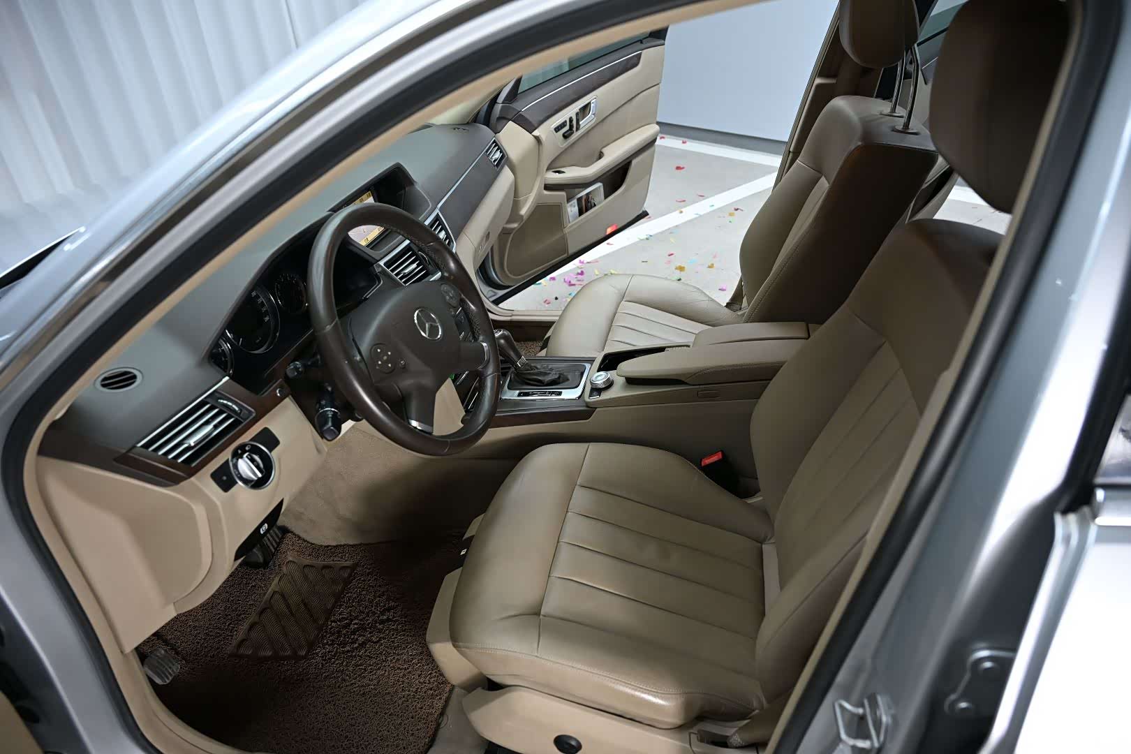 Mercedes-Benz E-Class, 2010 9