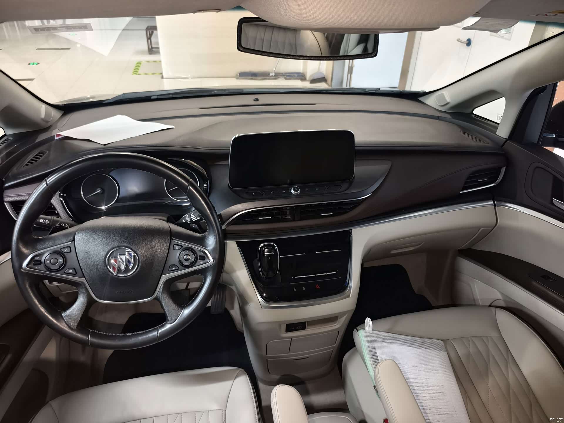 Buick GL8, 2022 все фото
