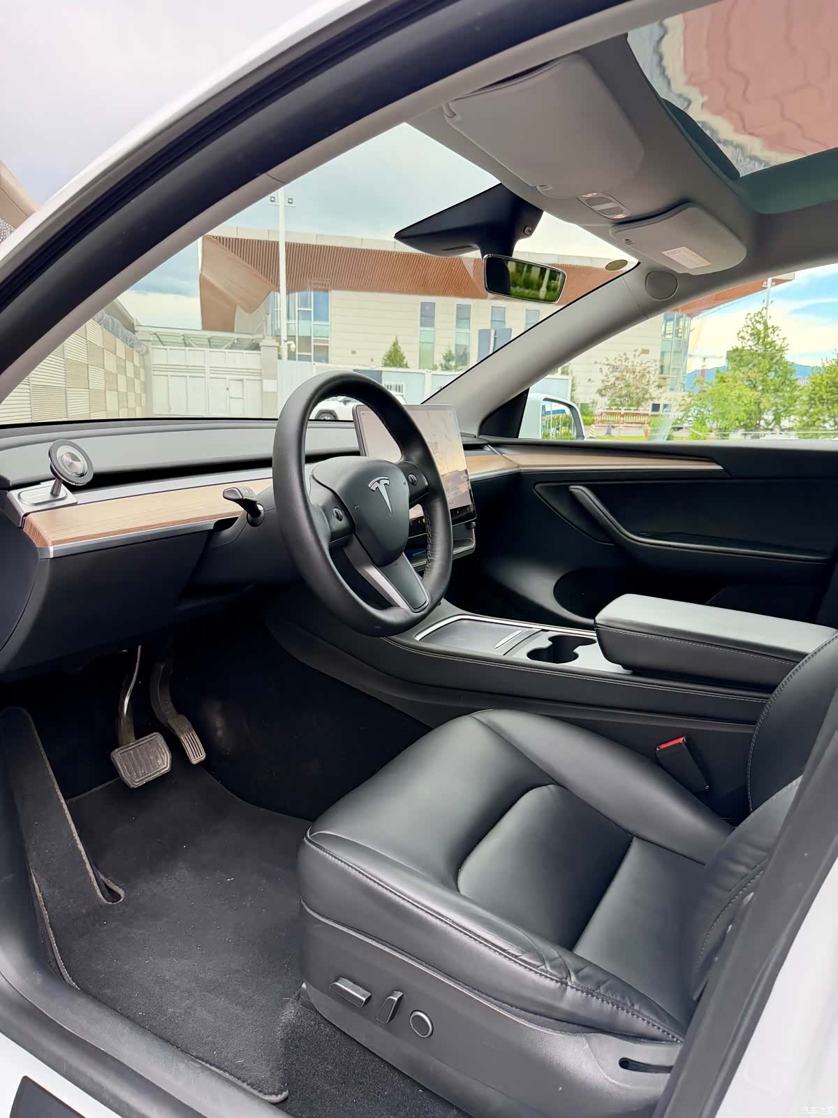 Tesla Model Y, 2022 7