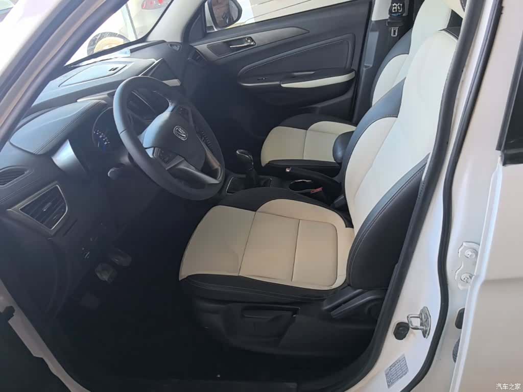 Changan CS35, 2018 15