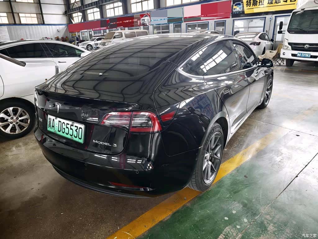 Tesla Model 3, 2022 3