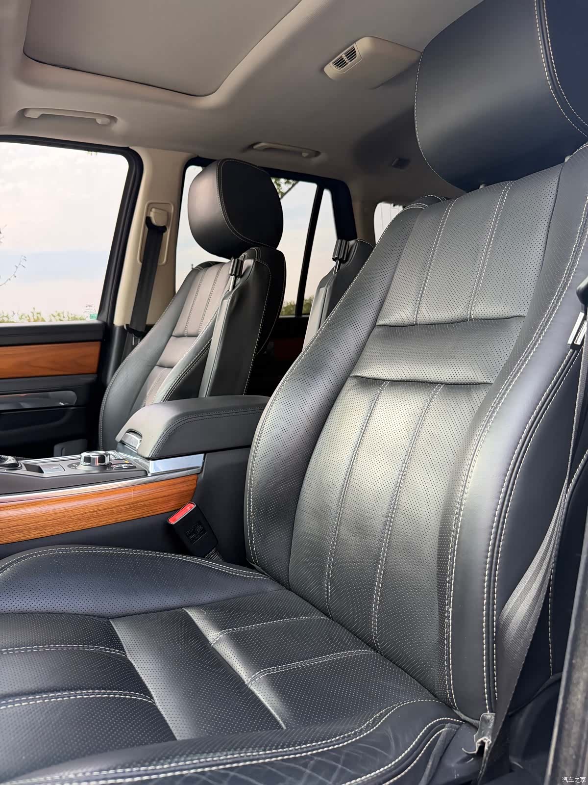 Land Rover Range Rover, 2011 6