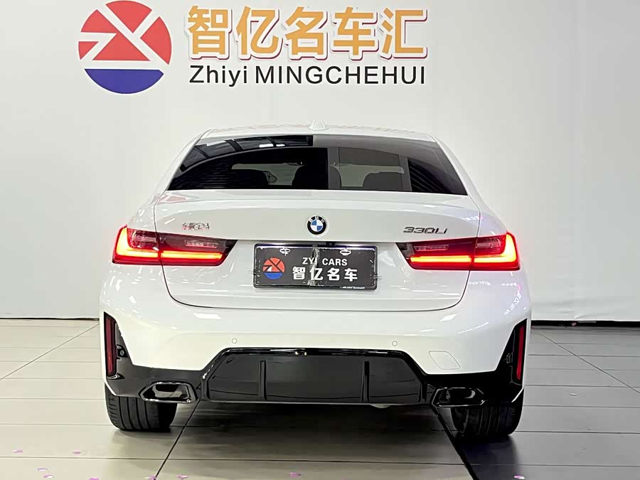 BMW 3 Series 2025, фото 12