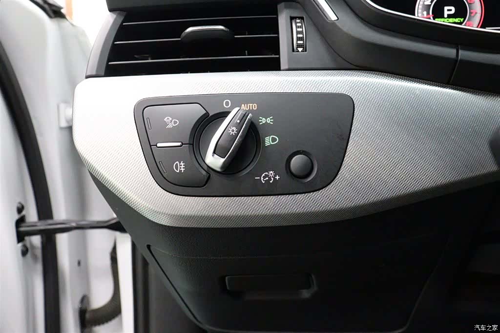Audi A4, 2022 20