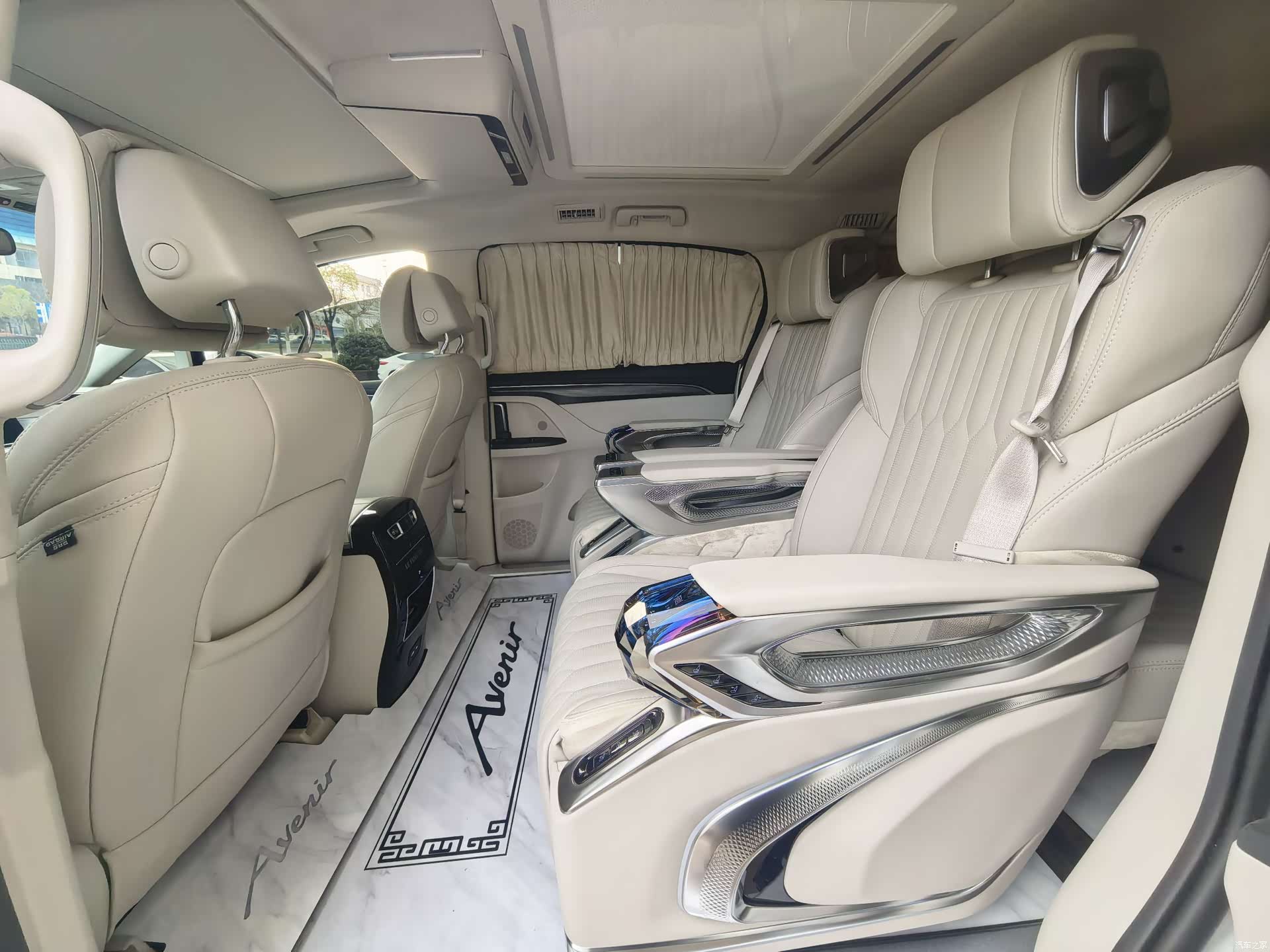 Buick GL8, 2023 13
